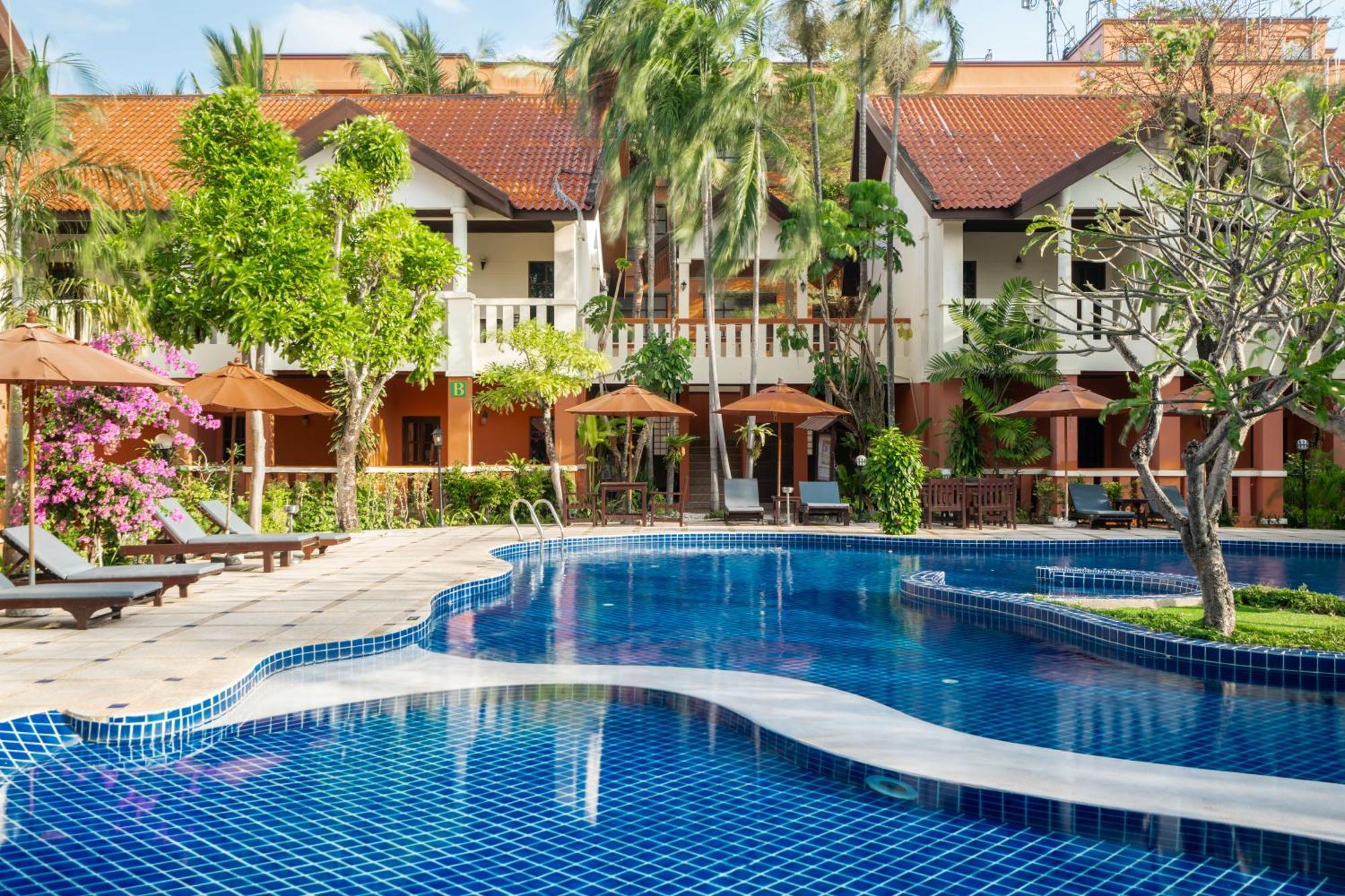 Phuket Leelavadee Hua Ting Resort Patong Kültér fotó
