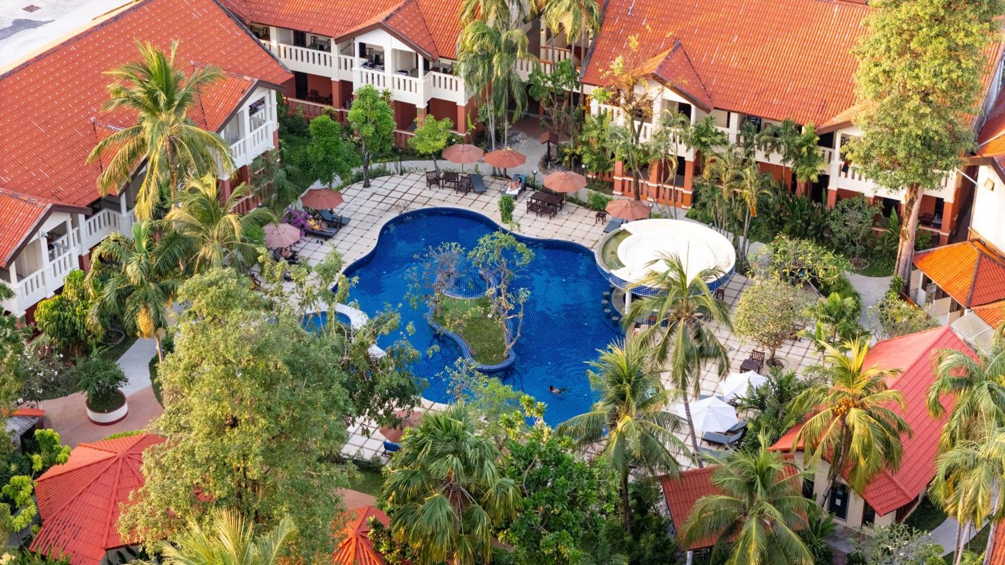 Phuket Leelavadee Hua Ting Resort Patong Kültér fotó