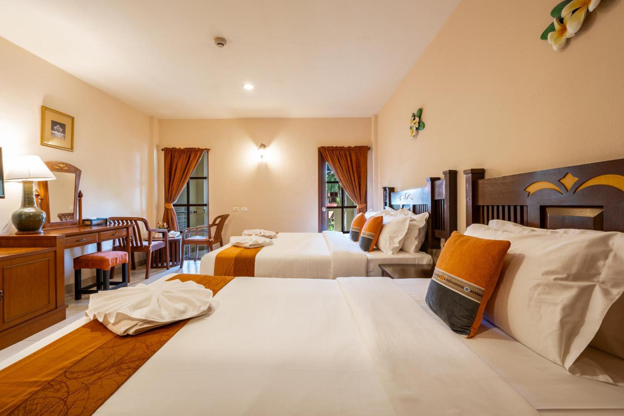 Phuket Leelavadee Hua Ting Resort Patong Kültér fotó