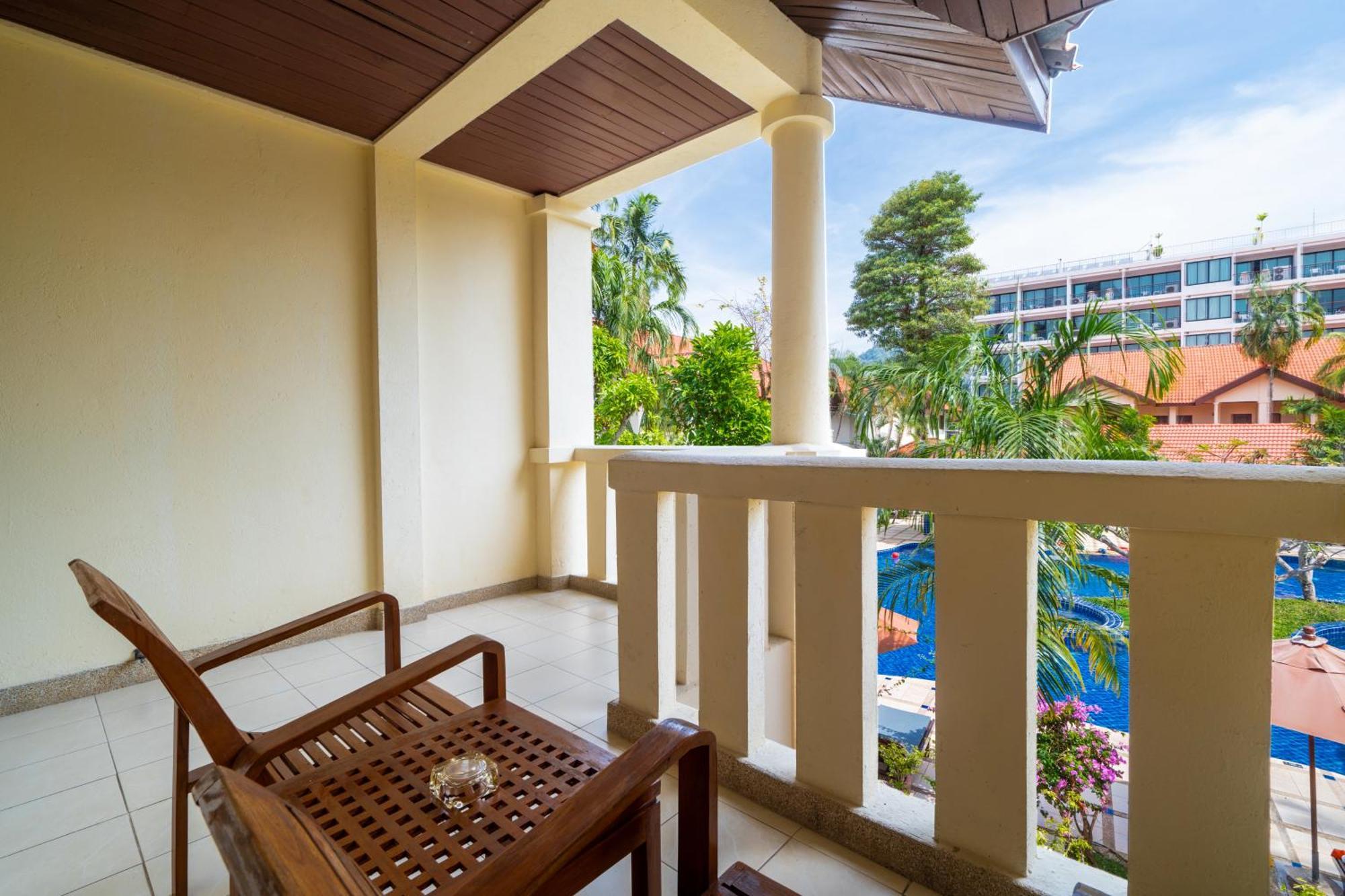 Phuket Leelavadee Hua Ting Resort Patong Kültér fotó