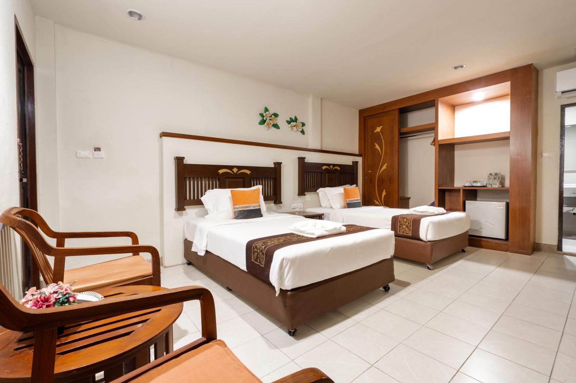 Phuket Leelavadee Hua Ting Resort Patong Kültér fotó